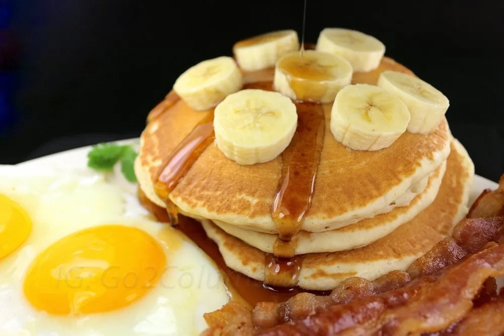 Banana Pancakes & Eggs